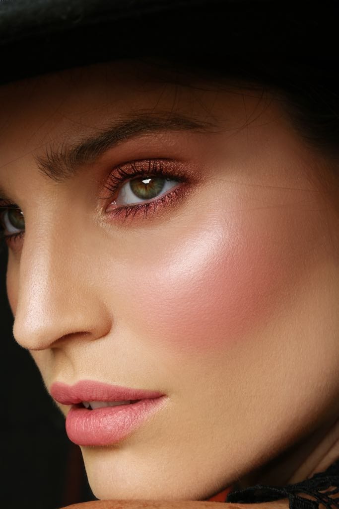 Soft glam, acabado natural